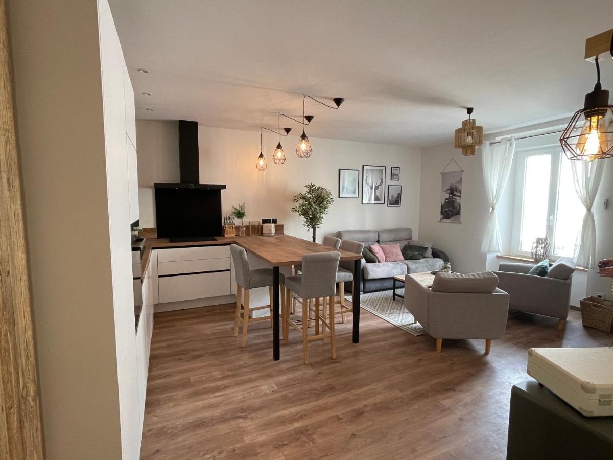 Appartement Tout Confort Haut De Gamme En Plein Centre Ville Gérardmer Exterior photo