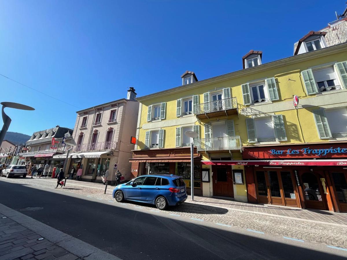 Appartement Tout Confort Haut De Gamme En Plein Centre Ville Gérardmer Exterior photo